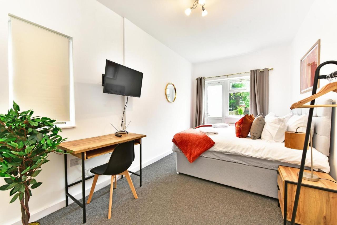 West Ealing Serviced Apts- 2 Bedroom 2 Bath Parking Near Station With Off Street Parking By 360Stays 外观 照片